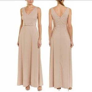 Kay Unger Elegant Beige Long Dress